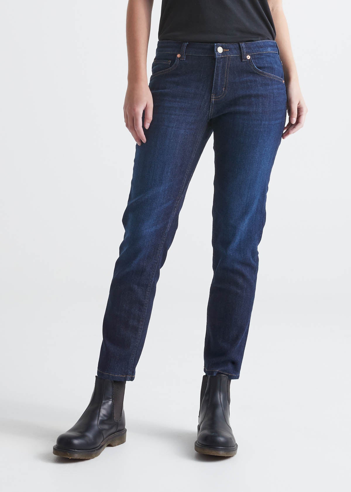 Women's Dark Wash Relaxed Fit Stretch Jeans Front
