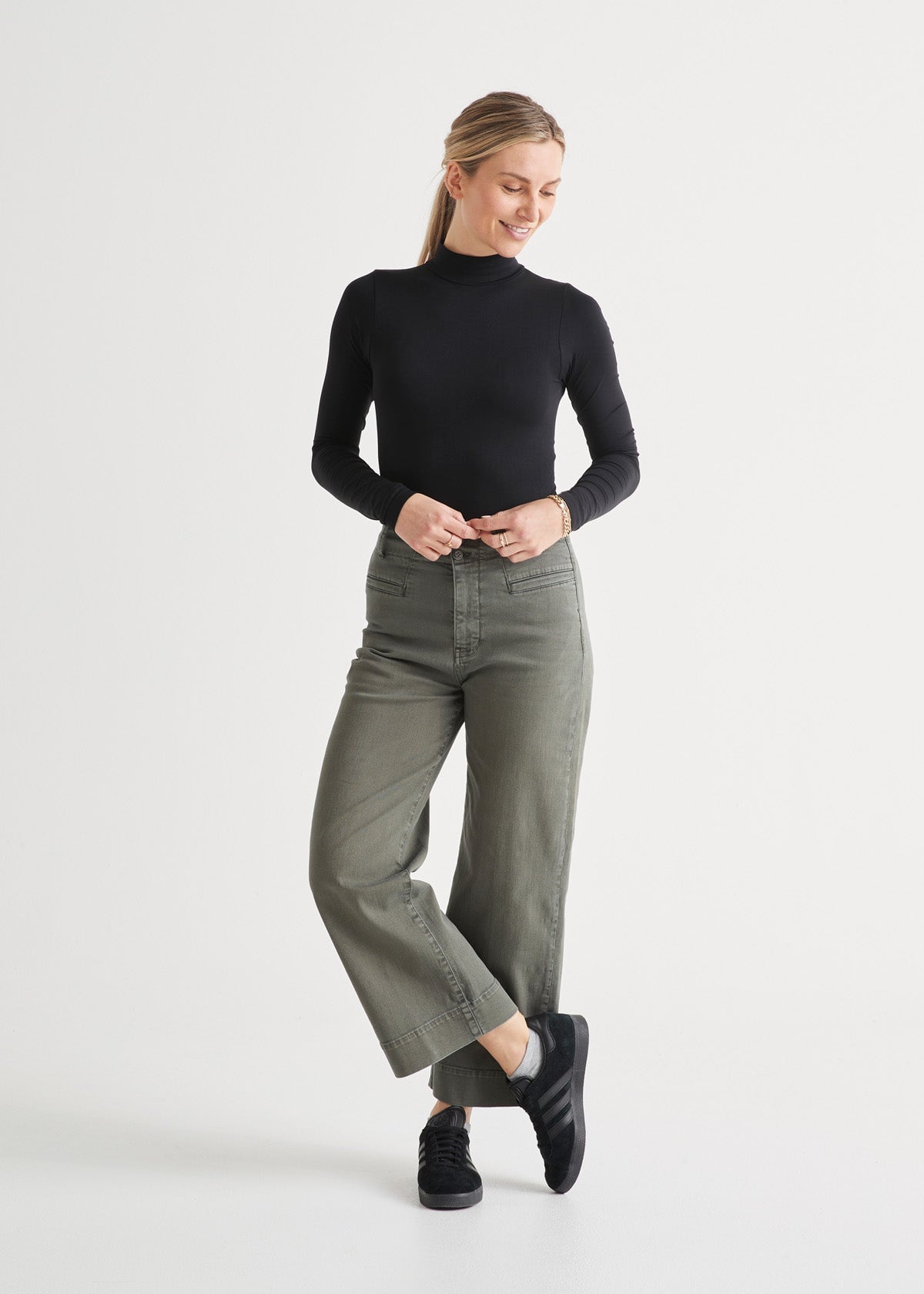 womens green high rise trouser full body